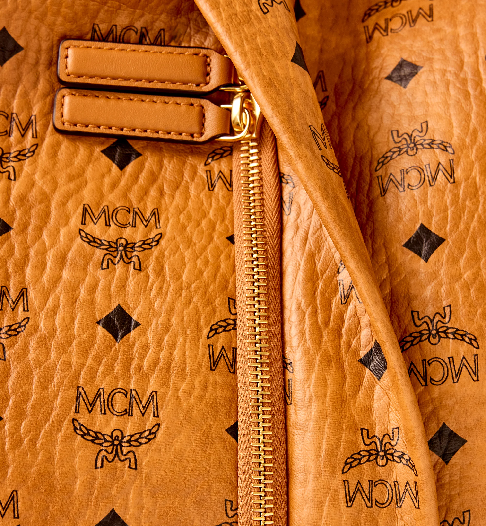 MCM x vetsak Island - Image 5