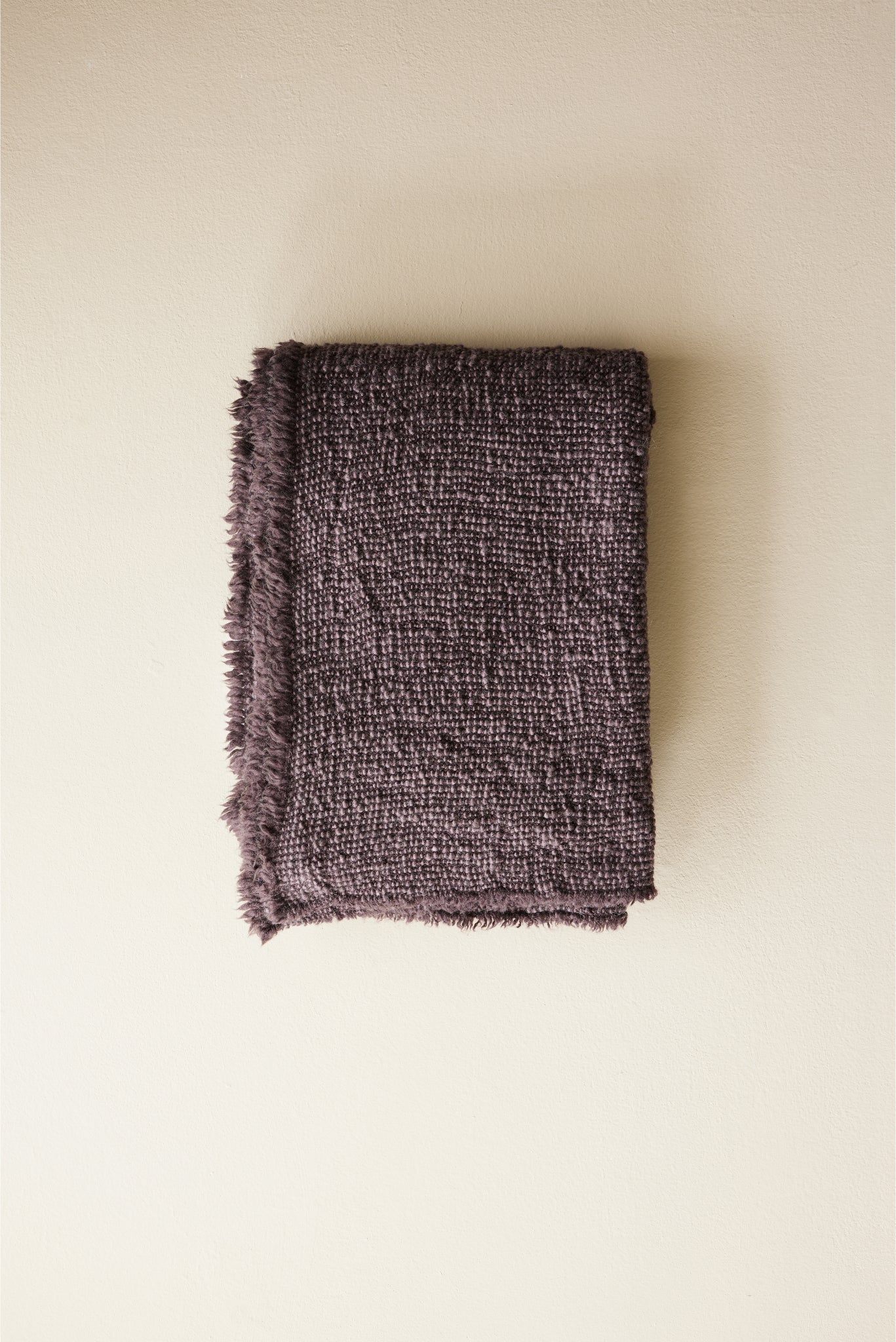 Blanket - Wooly - Plum - 180cm x 130cm - Image 4